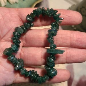Green Fuchsite Chip Bracelet 7” Natural Dragon Stone Stretch Crystal